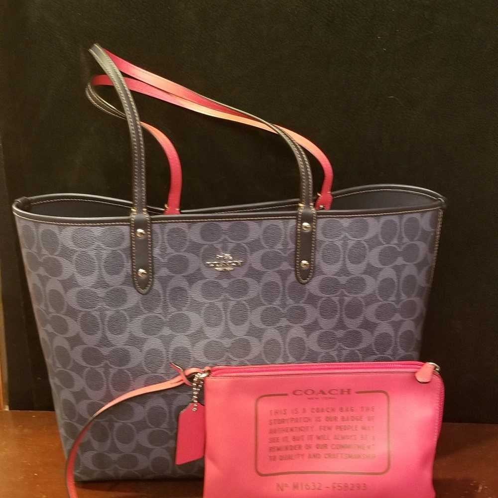 HP🥰 midnight blue/ denim reversible handbag